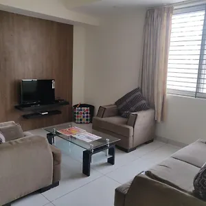 https://suvarna-compact.mysorehotels.org